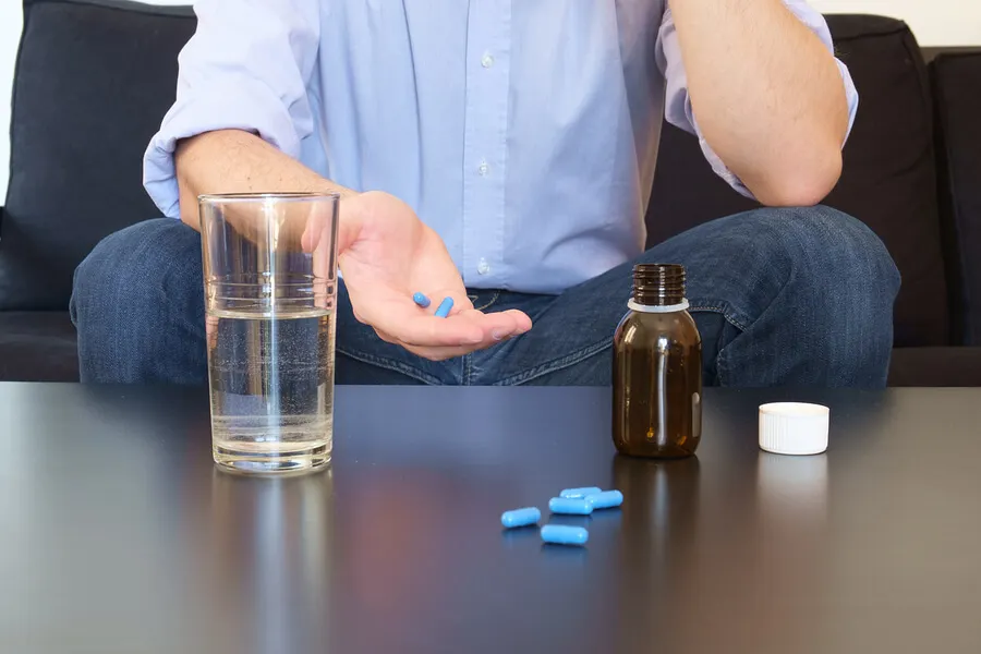 Consumo de sildenafil aumenta el priapismo.