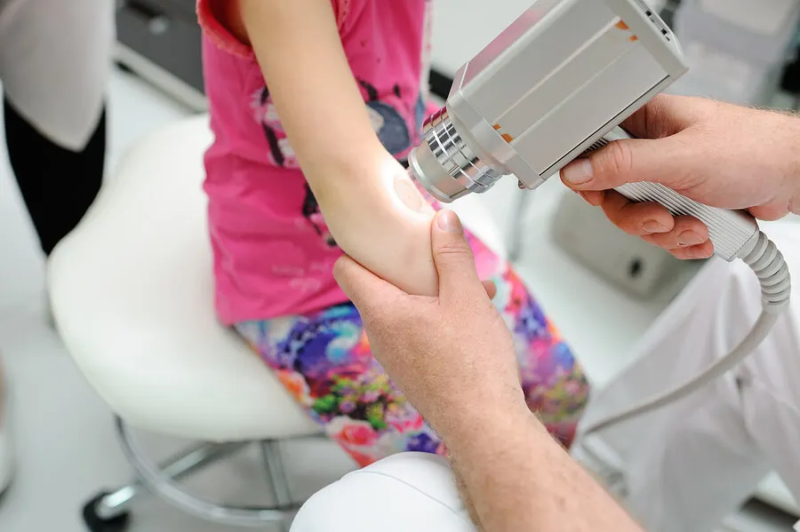 Ventajas del tratamiento láser en dermatología pediátrica