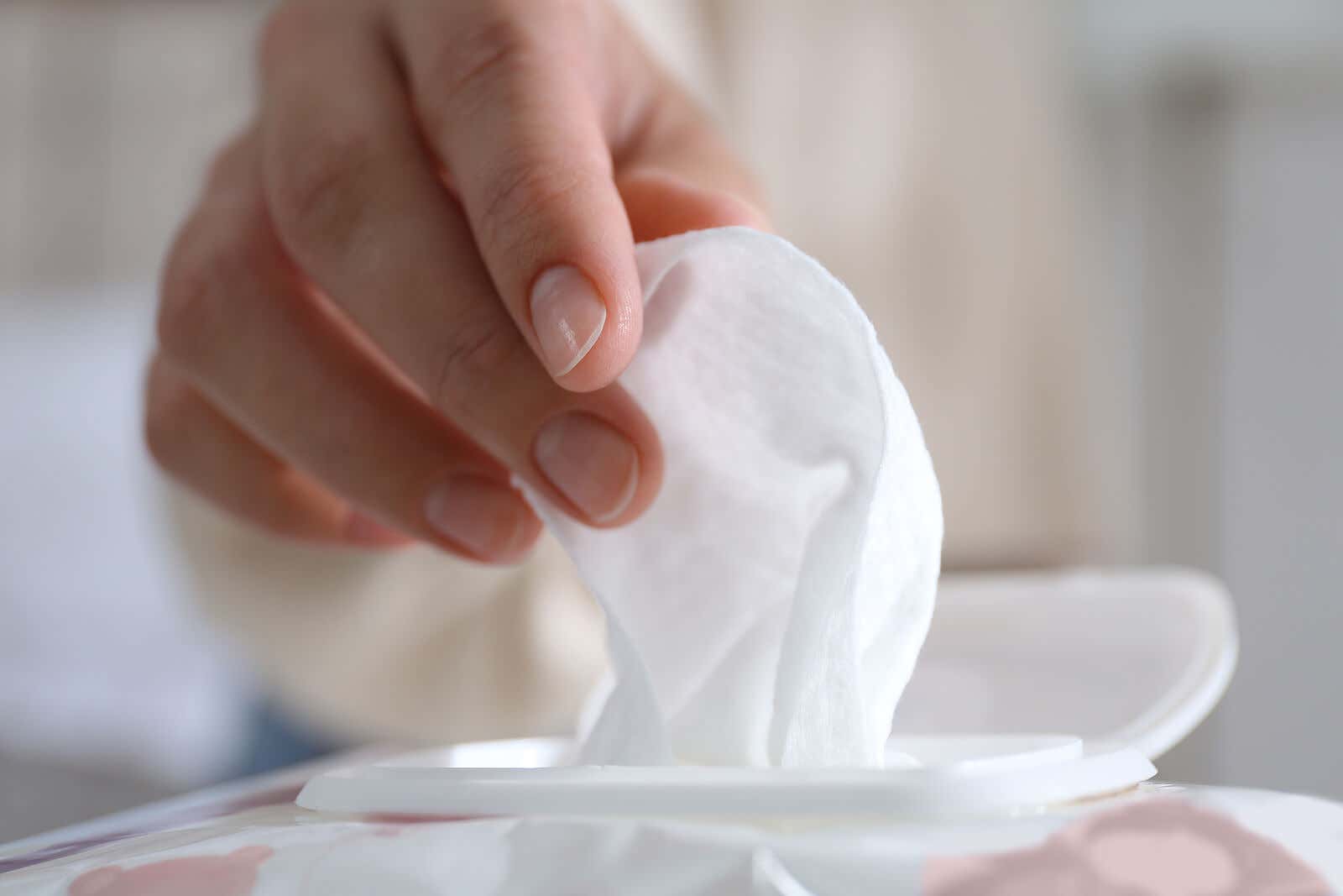 Toallitas húmedas para evitar la pelusa de la ropa.