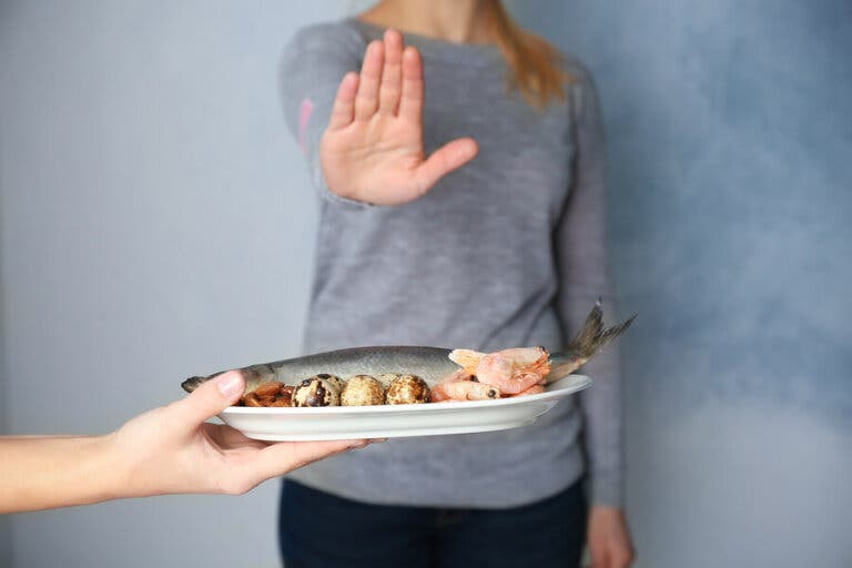 Alergia, intolerancia, aversión e intoxicación alimentaria: conoce las diferencias