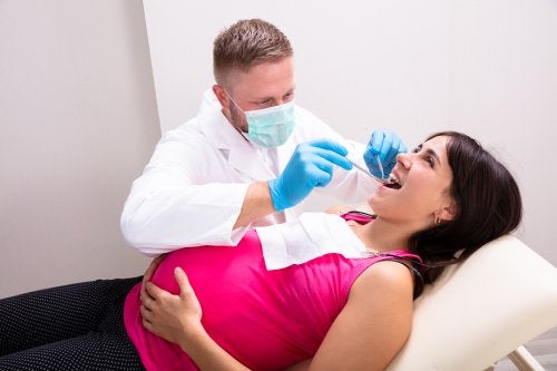 Salud bucodental y embarazo: ¿qué debes saber?