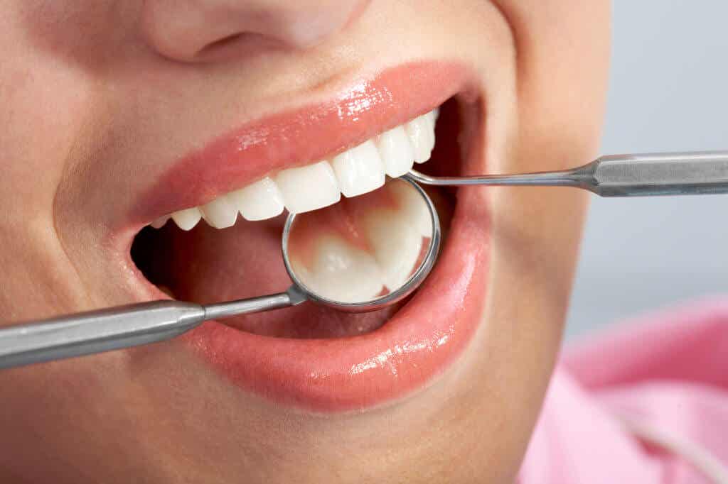 higiene bucal y bacterias en la boca