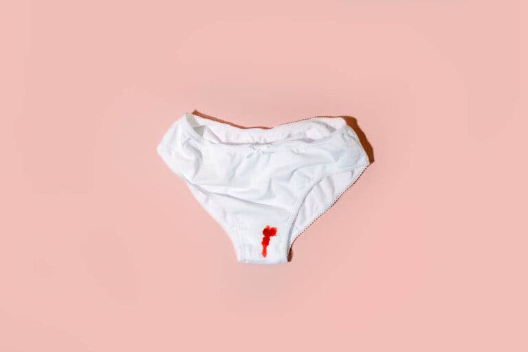 ¿Qué es el sangrado de implantación?