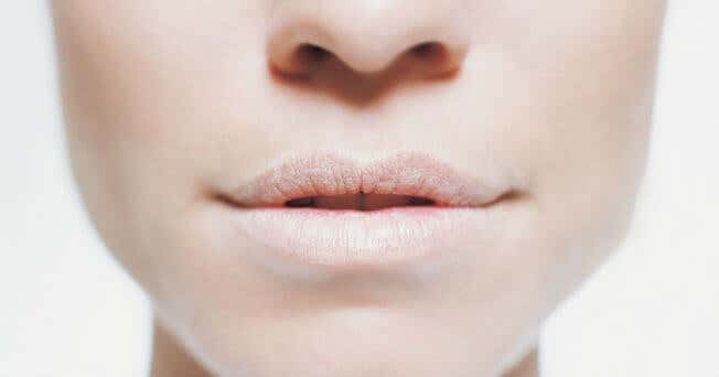Otras causas por las que se resecan los labios