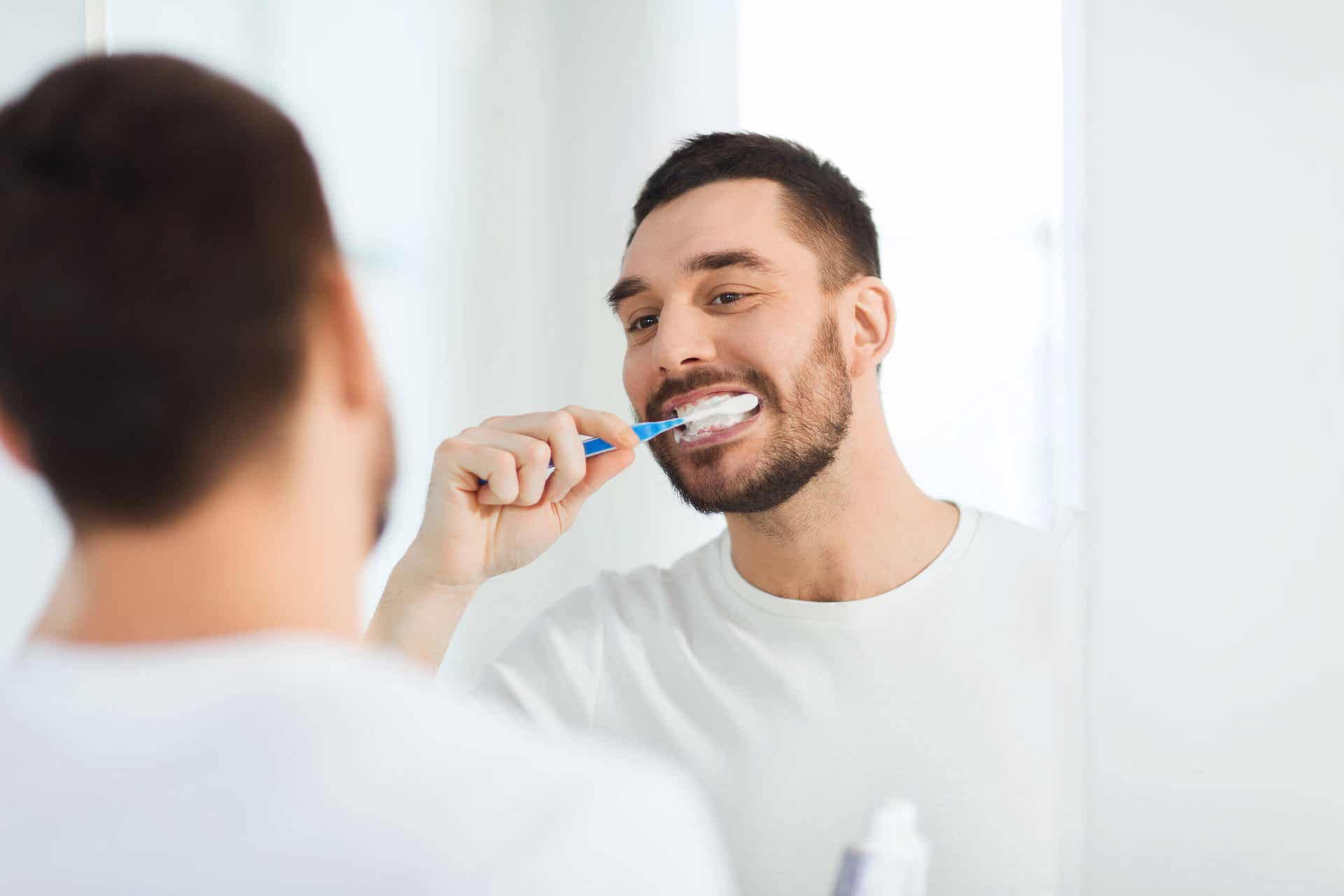 Para prevenir las llagas en la boca, es necesario tener una buena higiene bucal.