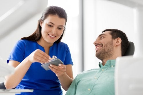¿Qué son las carillas dentales?