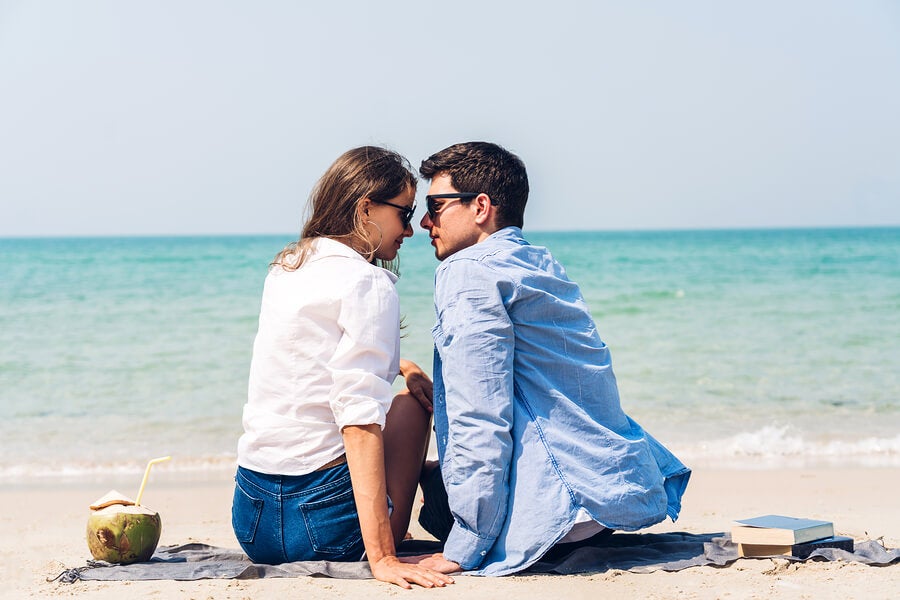Pareja en la playa
