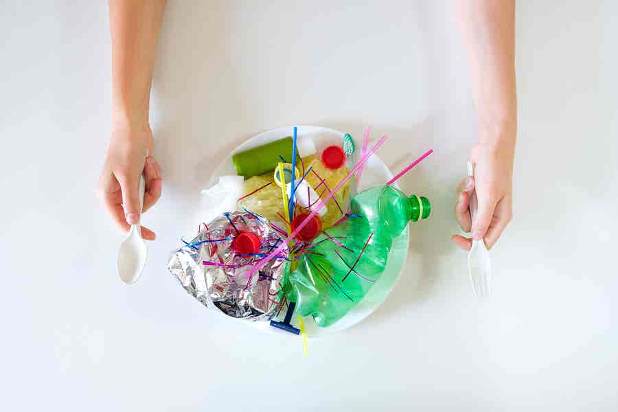 Plásticos que no pueden reciclarse.