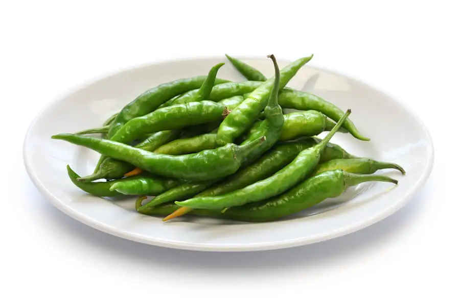 Plato con guindillas