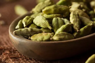Beneficios del cardamomo respaldados por la ciencia