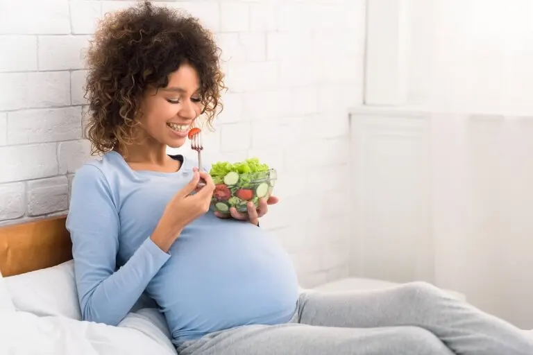 ¿Qué deben cenar las mujeres embarazadas?