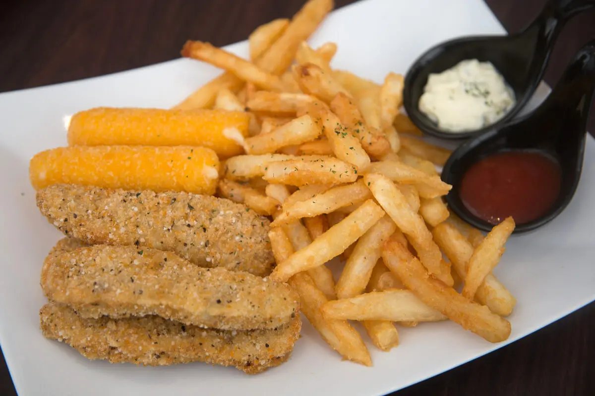 Comida con grasas trans y colon irritable.