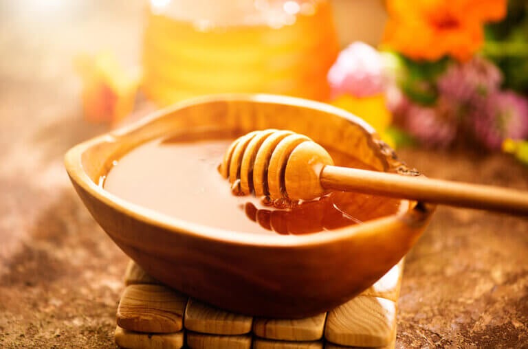 Cómo mejorar la salud con una mezcla de bicarbonato y miel de abejas