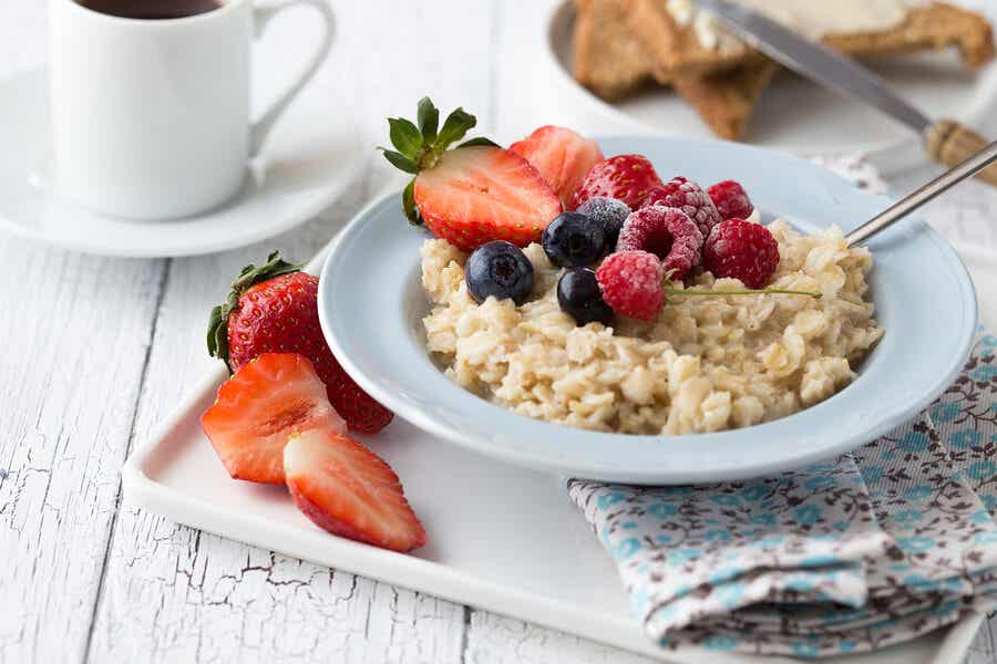 ¿Es beneficioso un desayuno con carbohidratos?