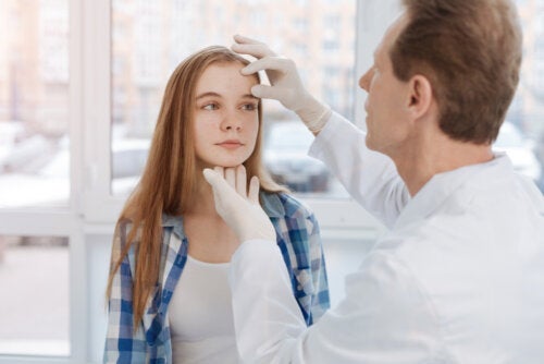 ¿Acné o rosácea? Consejos para diferenciarlos