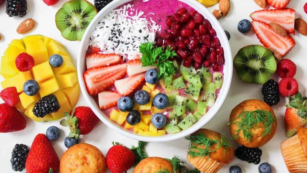 10 alimentos que ayudan a combatir el dolor de garganta Mejor con Salud 10 alimentos que ayudan a combatir el dolor de garganta Mejor con Salud