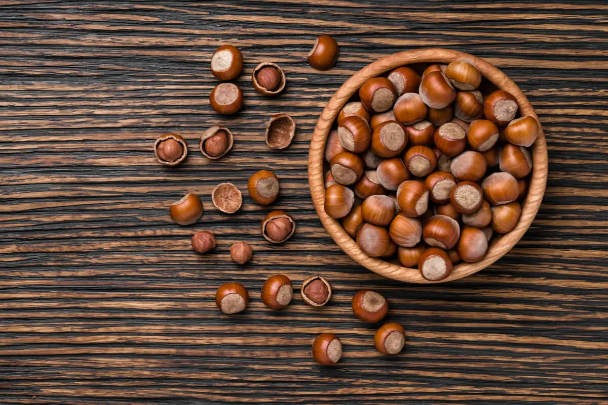 Avellanas son frutos secos.