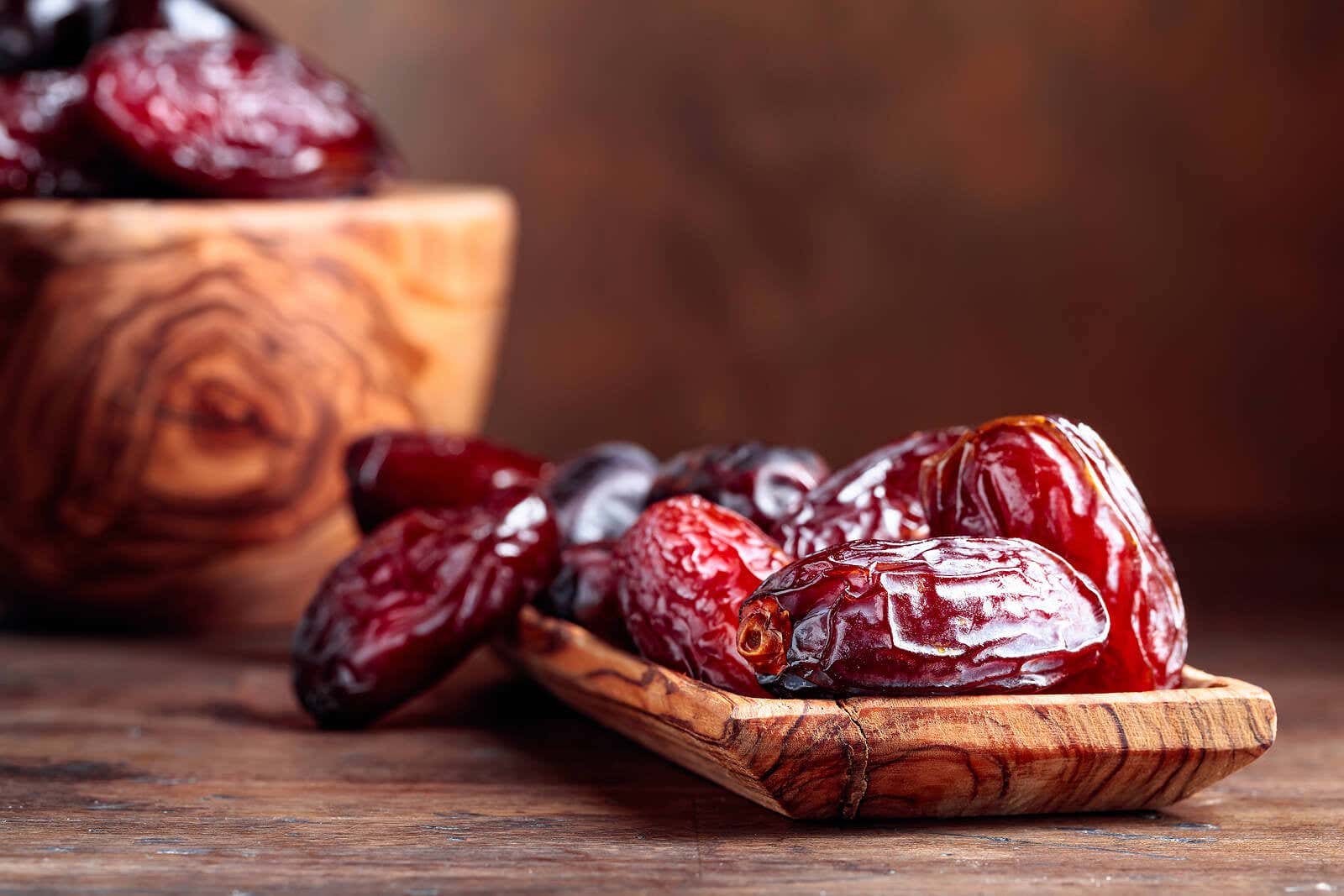 Dates are foods with phytoestrogens