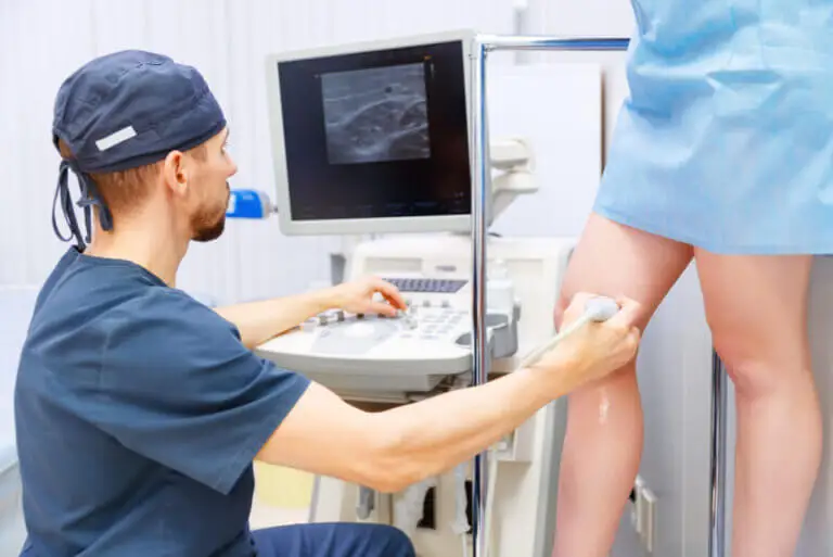Tratamiento de varices con microespuma