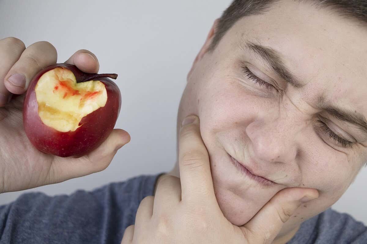 Bloed bij het eten van een appel