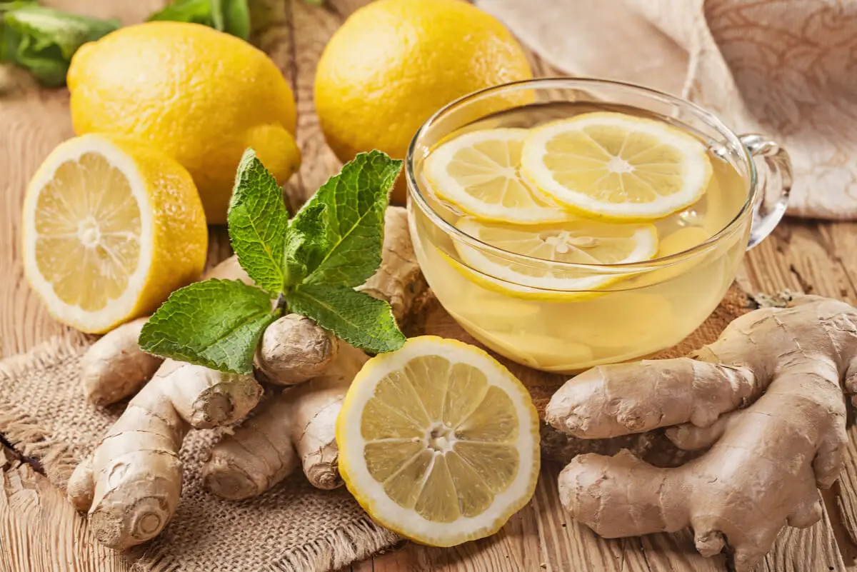 Té de limón y jengibre