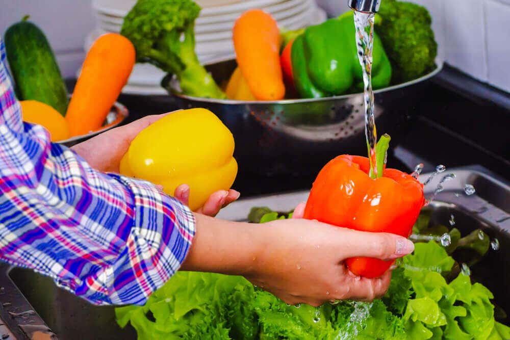 Sanitizar frutas y verduras