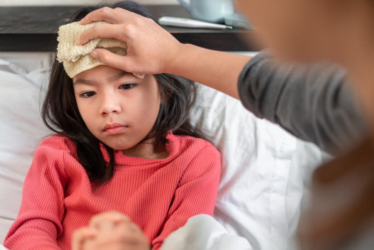 Niña con fiebre por epiglotitis.