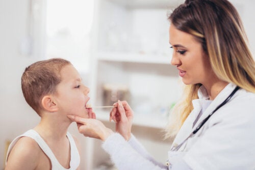 Difteria: síntomas y causas