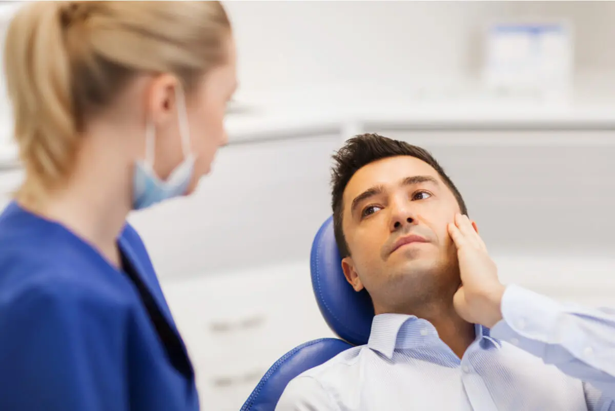 Sensación de adormecimiento por anestesia bucodental.