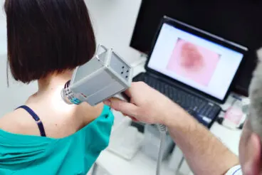 Dermatoscopia: ¿qué es y para qué sirve?