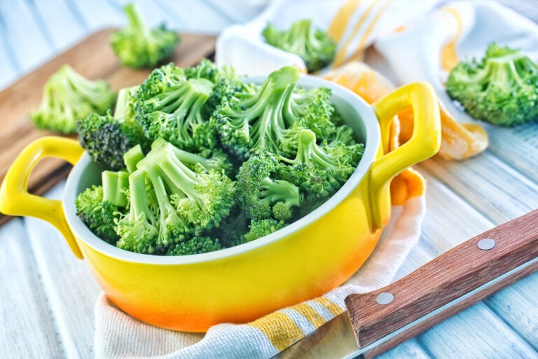 Cómo cocinar brócoli al microondas