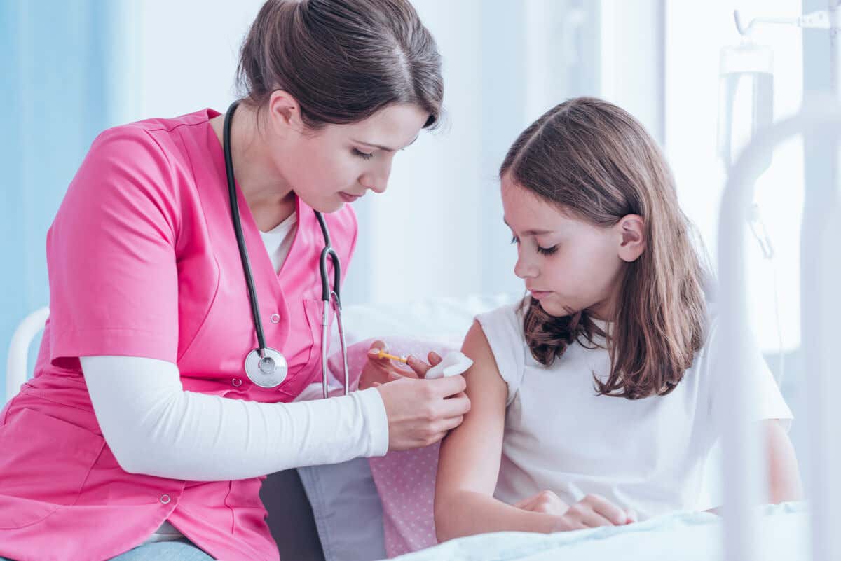 Vaccini per COVID-19 nell'emergenza sanitaria