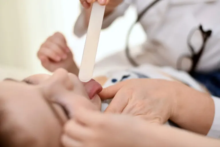 Vegetaciones o adenoiditis en bebés: síntomas y tratamiento