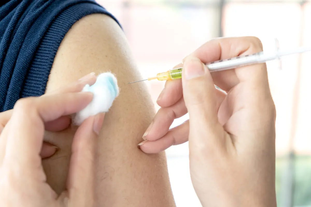 Vacuna contra el dengue.