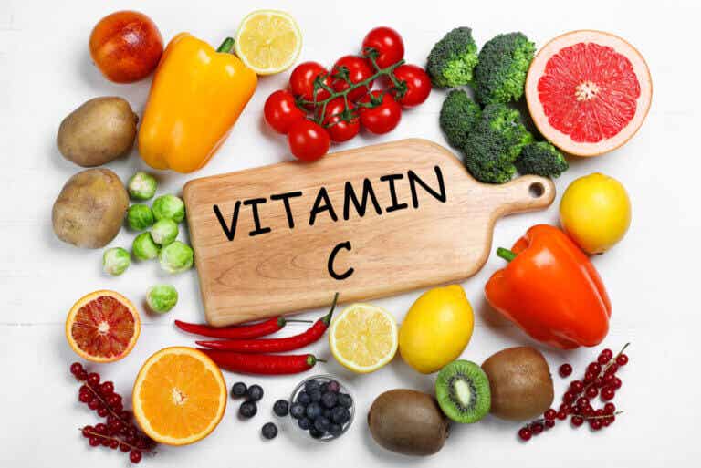 ¿Cuáles son las vitaminas hidrosolubles?