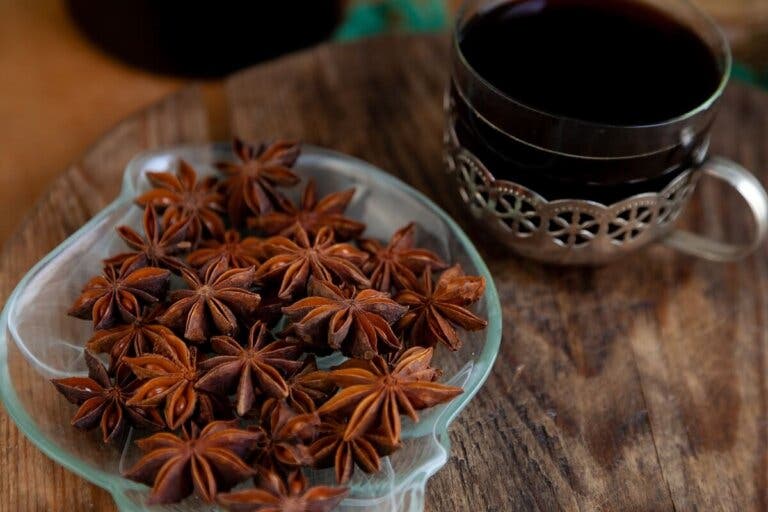 Anís estrellado: propiedades, beneficios y contraindicaciones