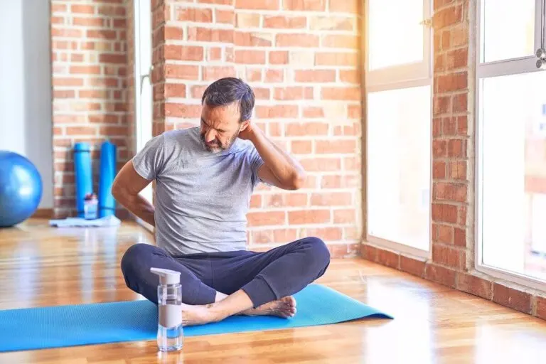 3 ejercicios que debes evitar si tienes una hernia discal