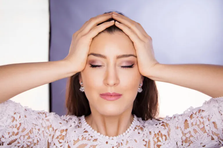 Yoga facial: la nueva tendencia para verse más joven