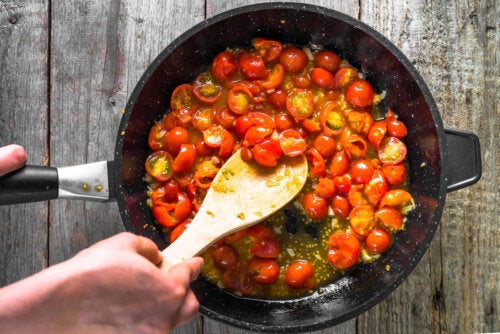 Cómo hacer tomate frito casero