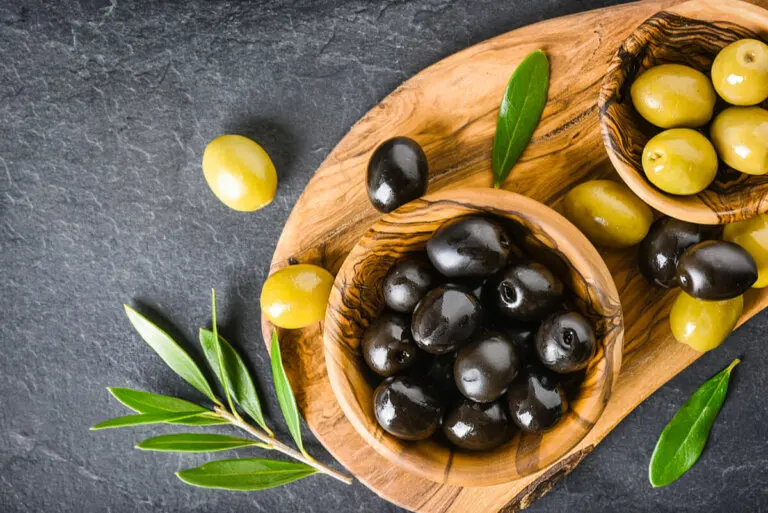 ¿Las aceitunas engordan o ayudan a perder peso?