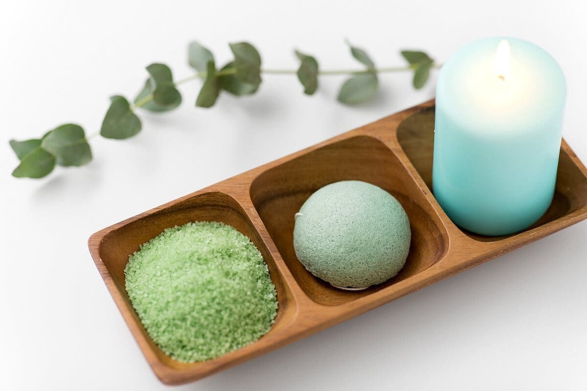 Esponja facial con arcilla verde
