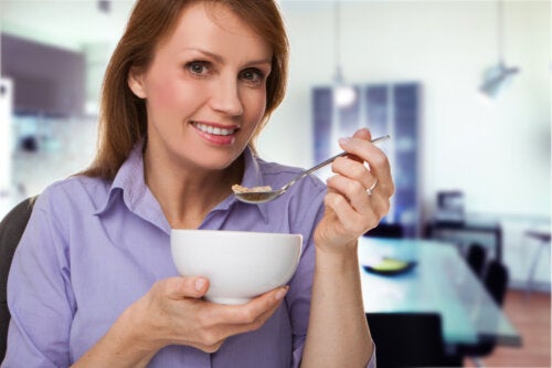Nutrientes esenciales después de los 50 años: todo lo que debes saber