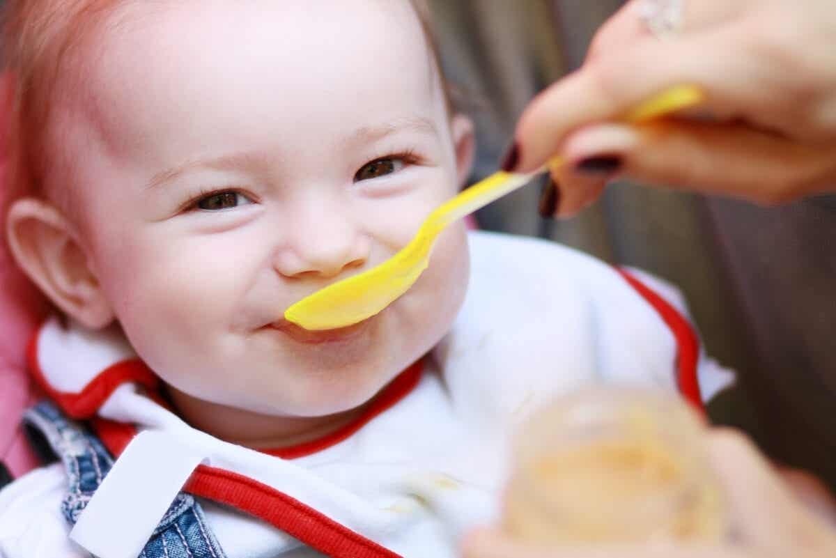 5 señales de que tu bebé podría tener hambre.