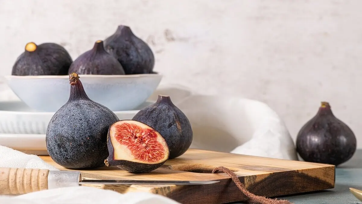 Les figues sont des fruits déconseillés en cas de stéatose hépatique.
