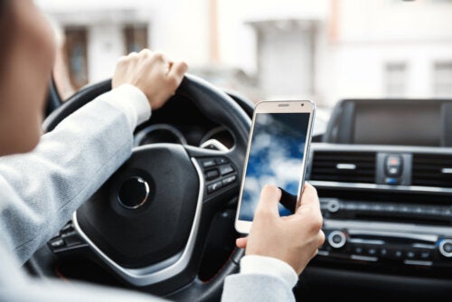 4 consejos que te ayudarán a evitar accidentes en tu coche
