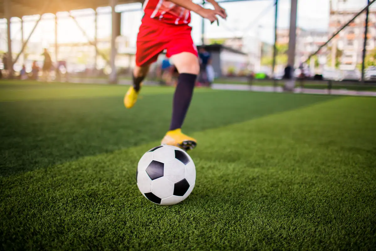Movimientos del fútbol en el miembro inferior.