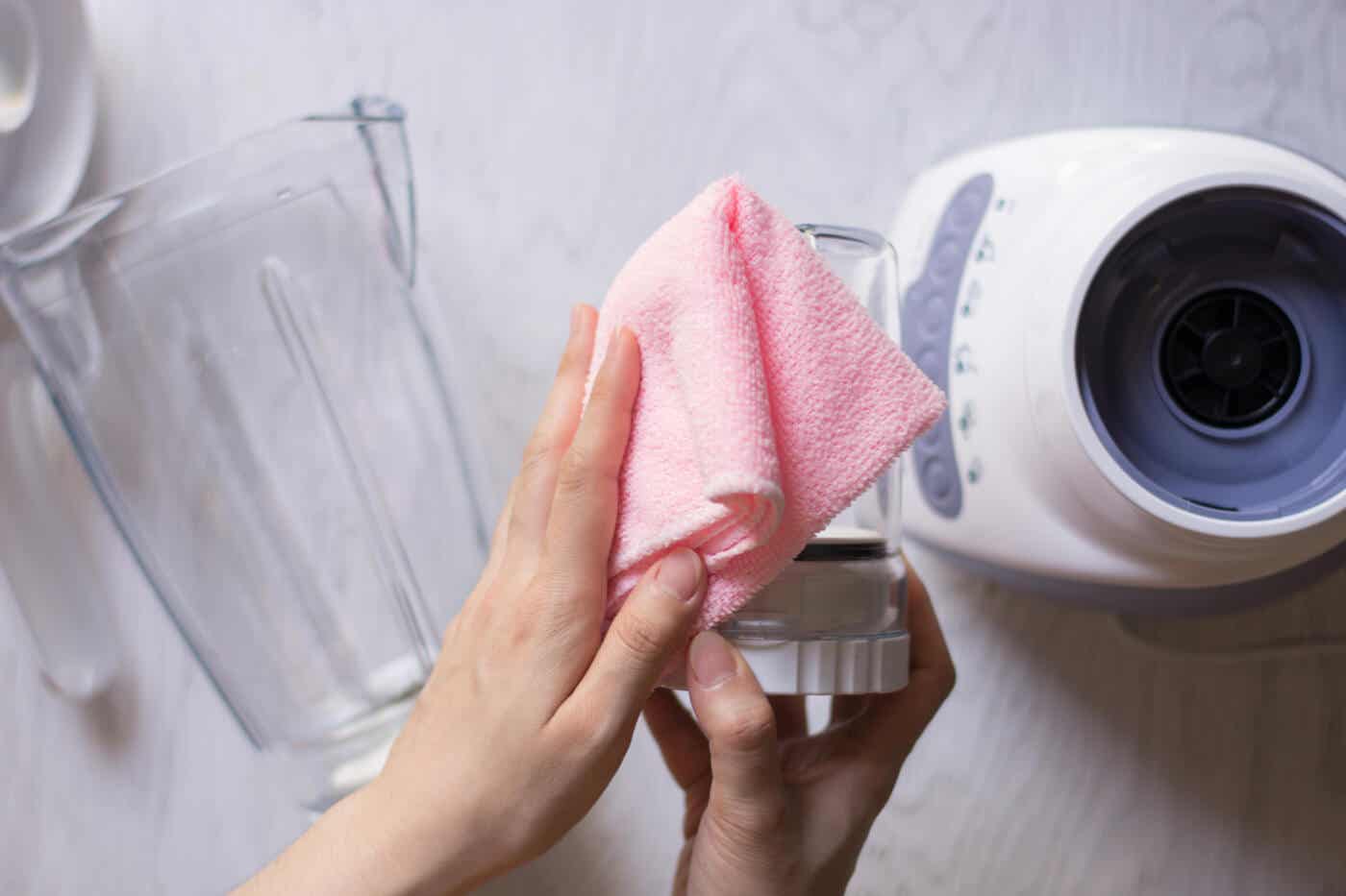 Limpieza del hogar para eliminar bacterias.