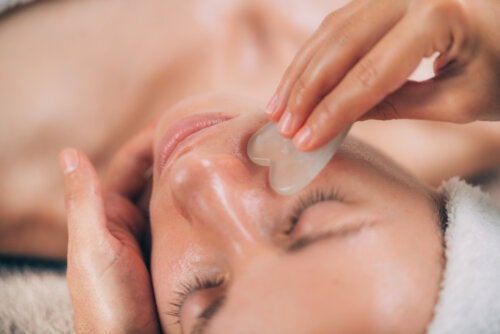 Gua sha: ¿qué es y cuáles son sus beneficios?