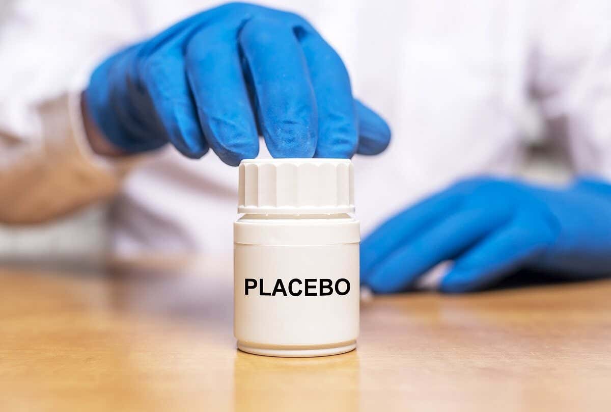 Efecto placebo como pensamiento ilusorio.