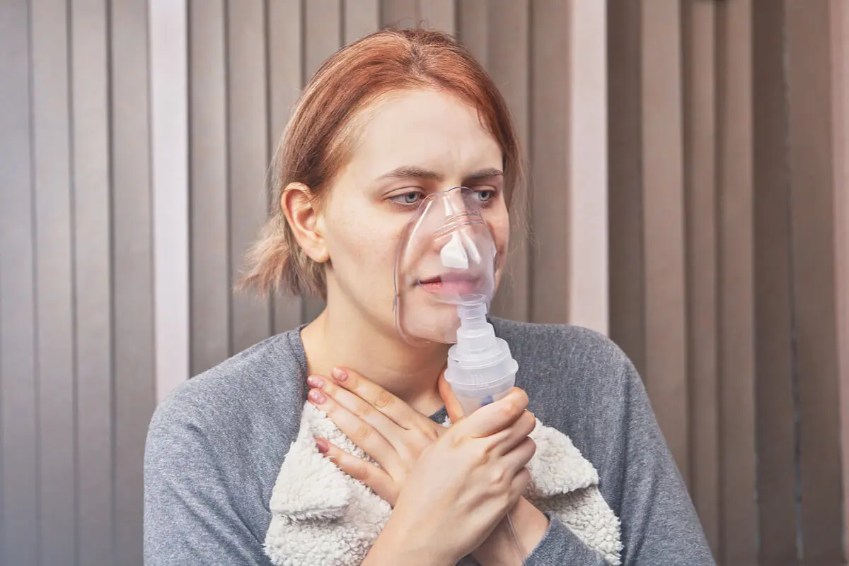 Nebulización para tratar la taquipnea.